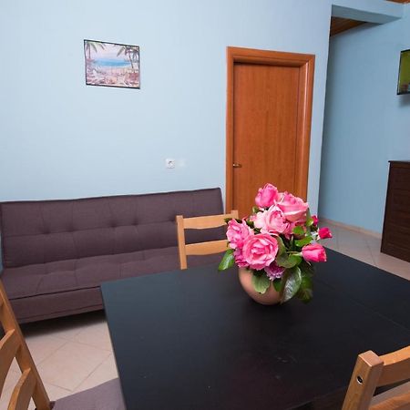 Basil & Guest House Lazaráta Екстериор снимка