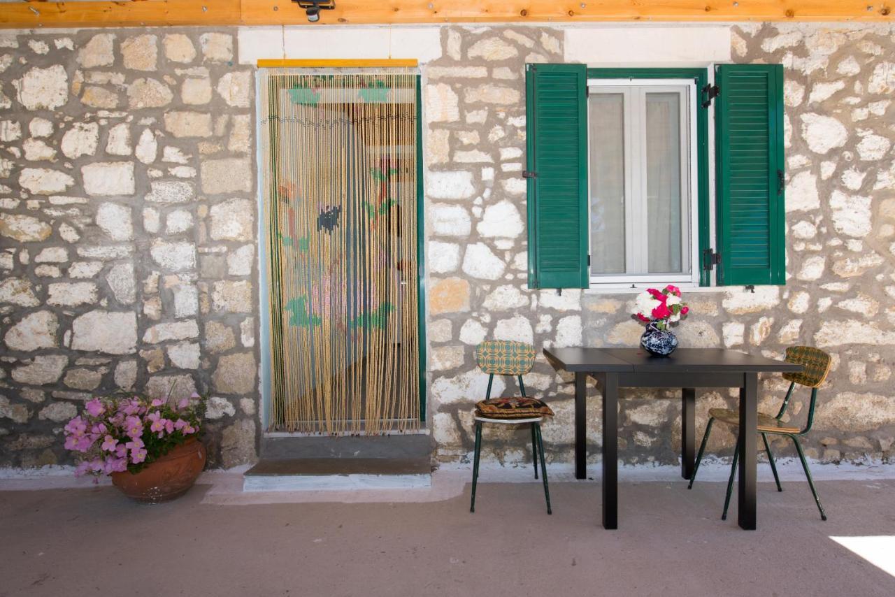 Basil & Guest House Lazaráta Екстериор снимка