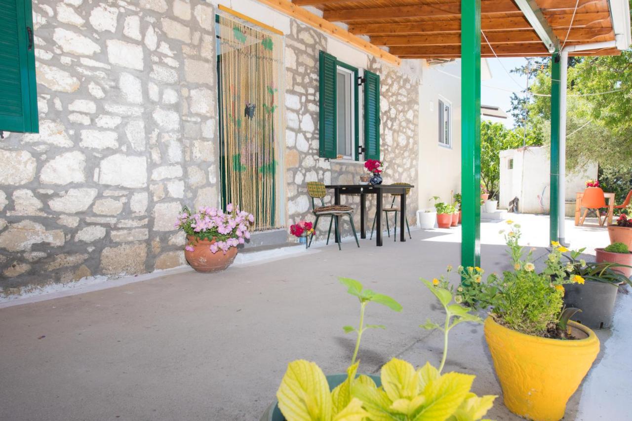 Basil & Guest House Lazaráta Екстериор снимка